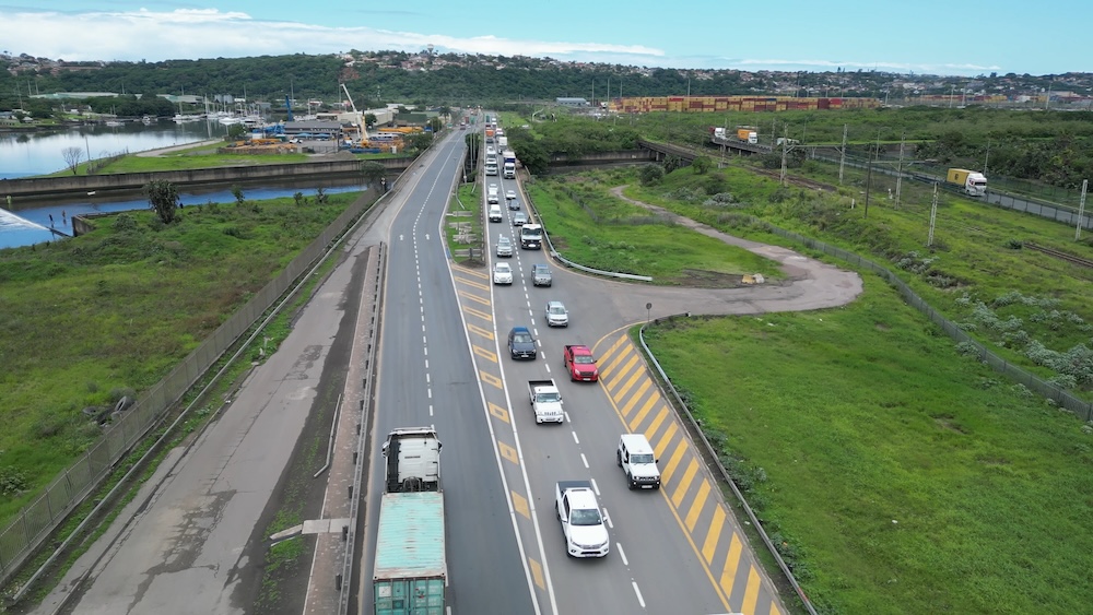 Facilitating cargo movement