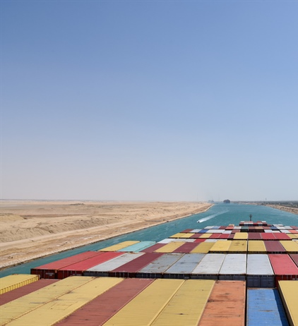 Support mounts for ships rerouting around the Cape