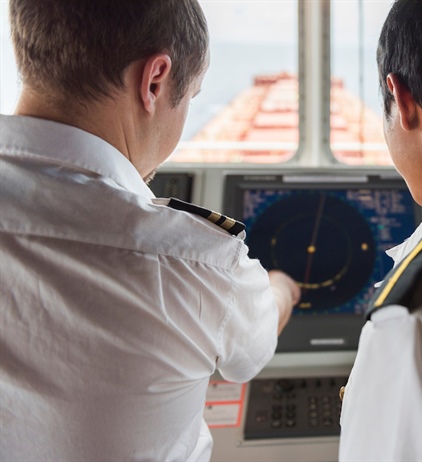 Attracting maritime lecturers requires more focus