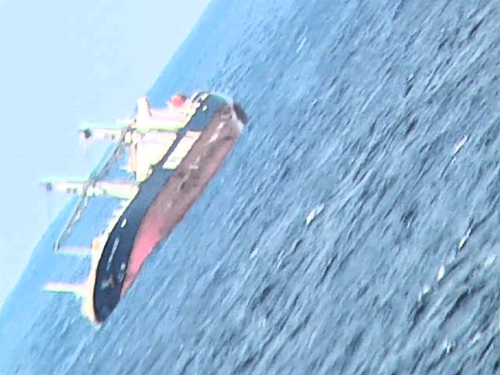 Fertilizer spills from stricken vessel