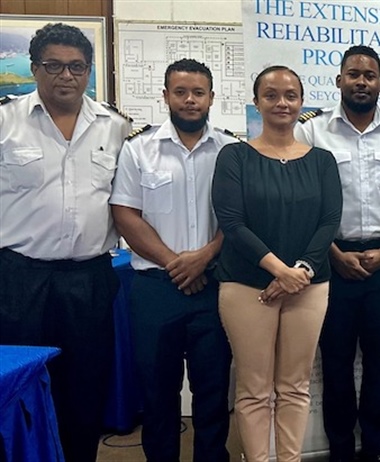 New harbour pilots for Seychelles