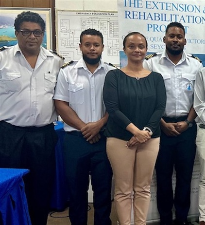 New harbour pilots for Seychelles