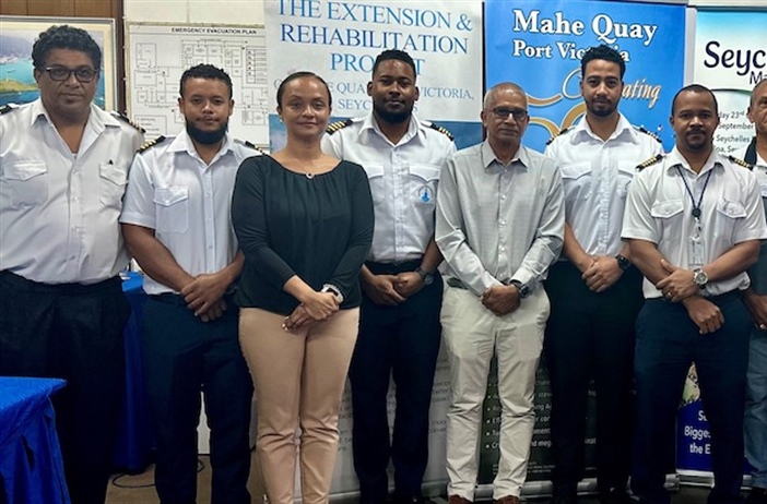 New harbour pilots for Seychelles