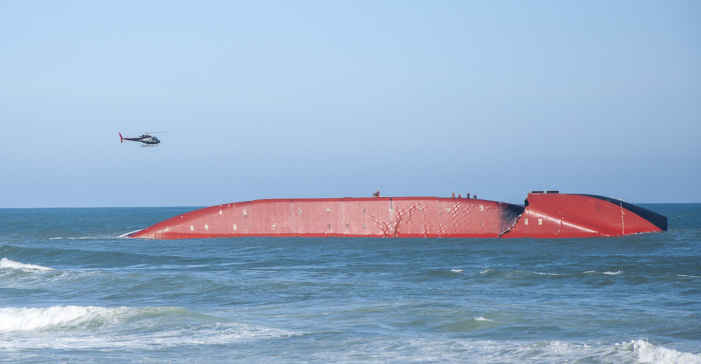 Removal of West Coast wreck underway