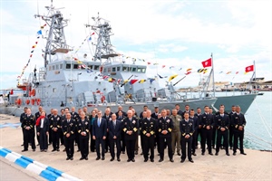 US transfers naval patrol vessels